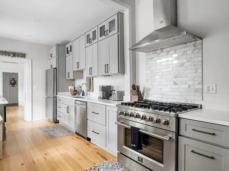 21 Savage St — Photo 3