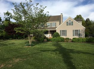 39 Barley Sheaf Rd, Flemington, NJ 08822