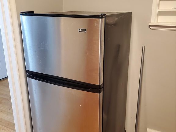 4th image of 19362 Sunderland Rd