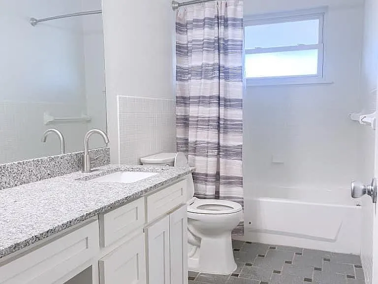 2202 Monticello Ave — Photo 6