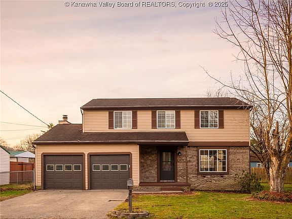 3rd image of 132 Bel Aire Dr