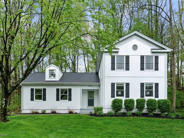 4542 Briarcliff Trl, Akron, OH 44321