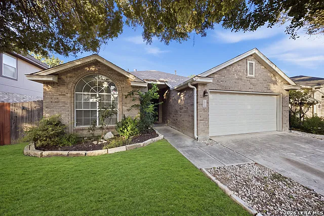 3 bed, 2.0 bath, 1423 sqft, $1,700 — Photo 2