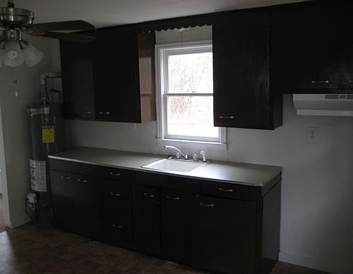 2nd image of 410 Olive St