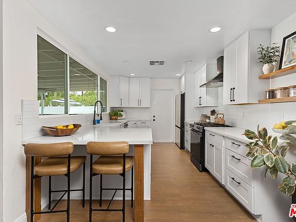 3rd image of 6995 Bonita Dr
