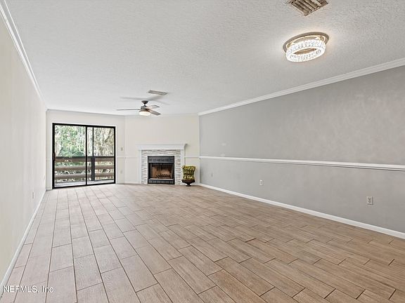 2nd image of 1604 ARCADIA Drive #317