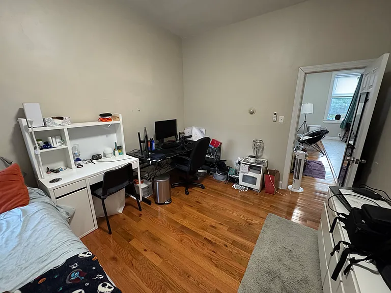 3222 Powelton Ave #2F — Photo 9