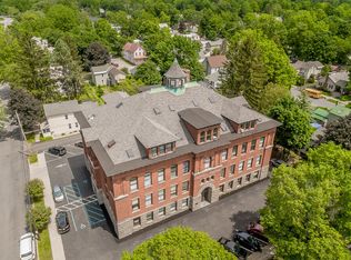 77 Van Dam St #102, Saratoga Springs, NY 12866