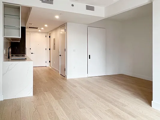 Rented by Compass | media 5