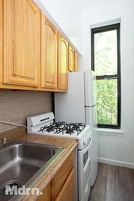 Rented by Mdrn Residential | media 20