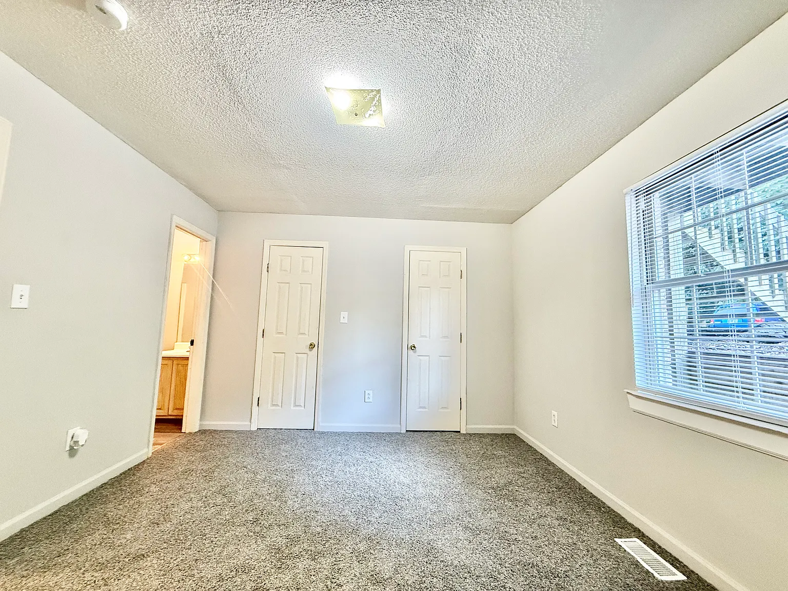1 bed, $920 — Photo 4