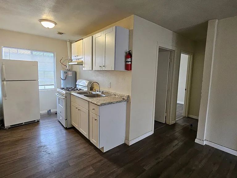 730 N 2nd St #1-10 — Photo 10