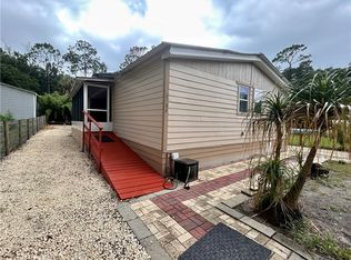 3760 W Ivy St, Dunnellon, FL 34433