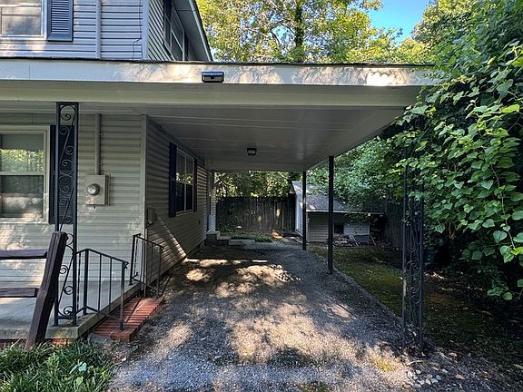 2nd image of 5 Leland Ave NW