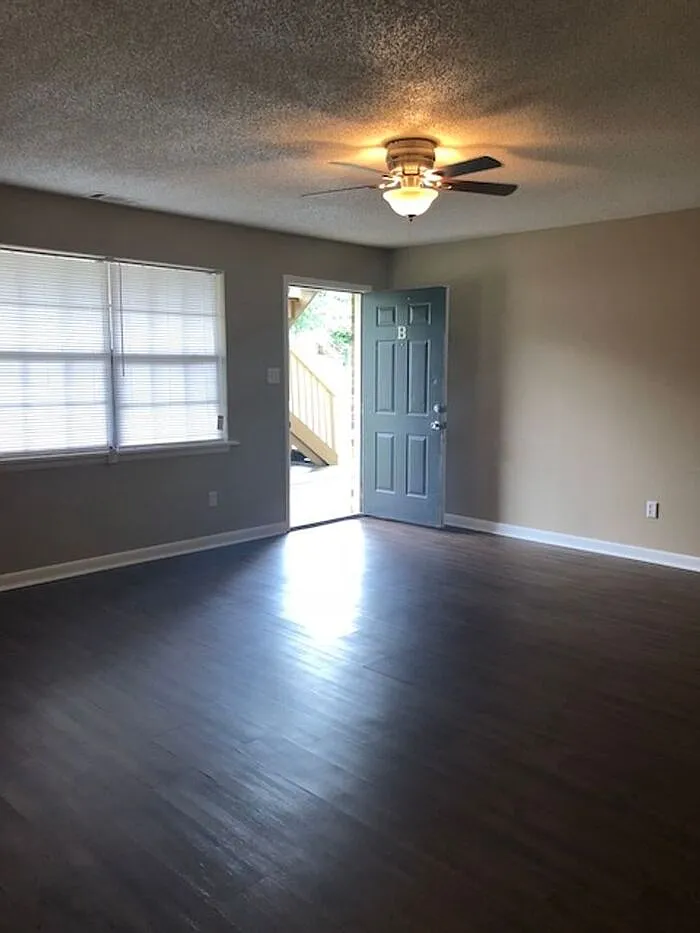 2 bed, 2.0 bath, 900 sqft, $850 — Photo 4