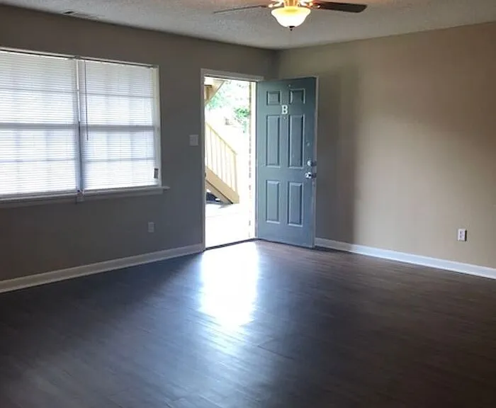 11824 E Gateway Dr SE #B — Photo 4