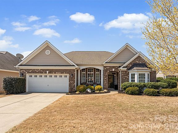 2nd image of 596 Rosemary Ln