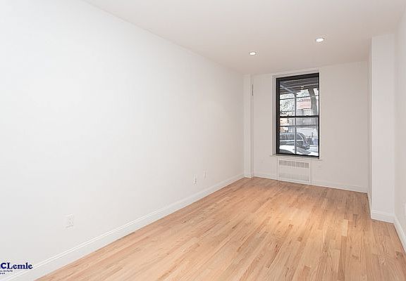 2nd image of 209 E 88th St APT 1A