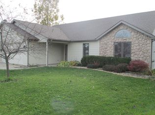 9707 W Cove Ct, Fort Wayne, IN 46804