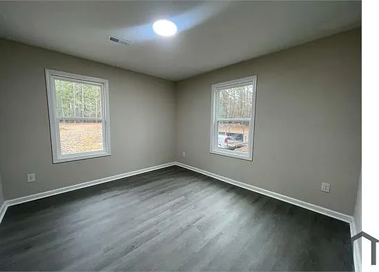 1617 N Main St — Photo 35