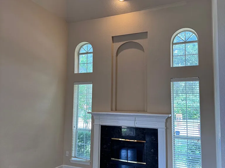 9702 Windy Hollow Dr — Photo 4