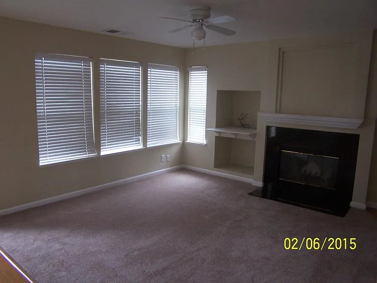2314 Halsey Cir — Photo 6