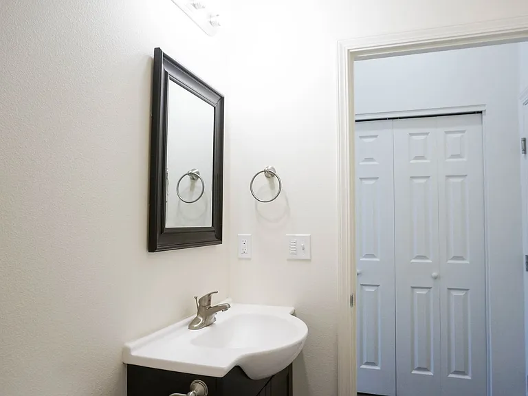 Cathedral Flats — Photo 17