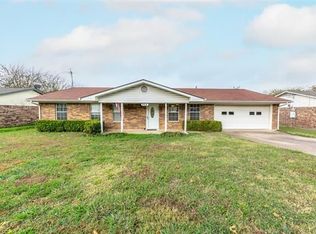 924 S Ricketts St, Howe, TX 75459