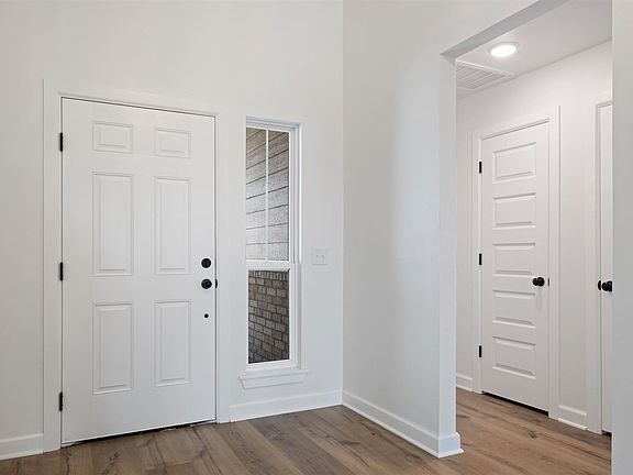 4th image of 2117 W 29th Ave