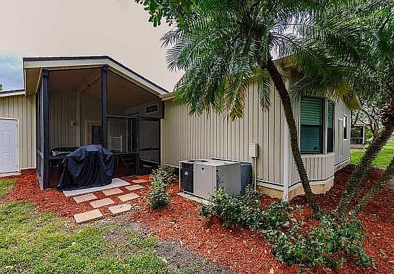 4th image of 5206 Las Palmas Norte