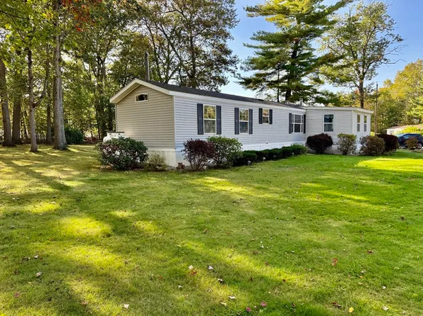 56 Nelson St, Salem, NH 03079