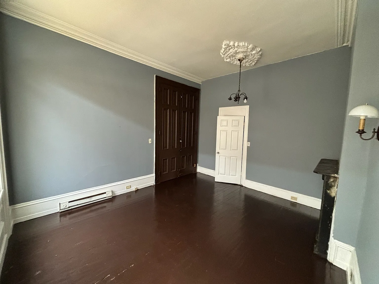 2 bed, 1050 sqft, $1,450 — Photo 2