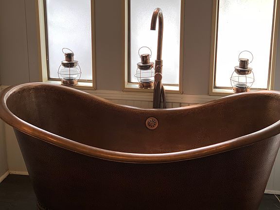 Master bath 