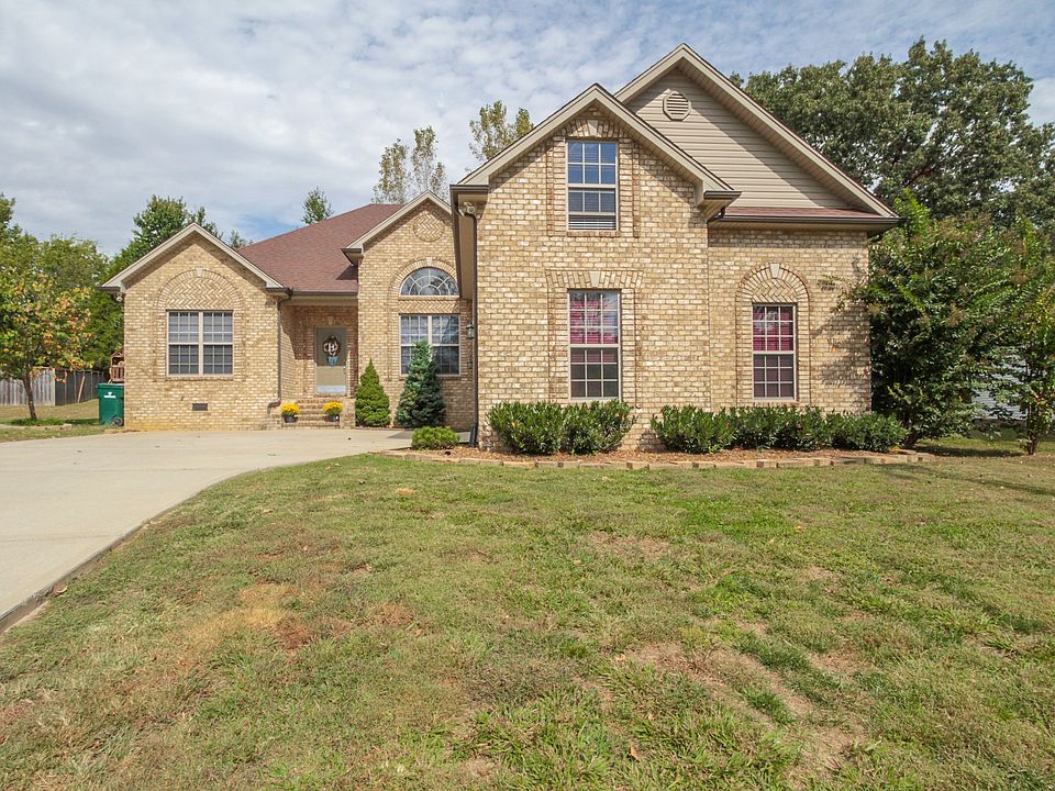1st image of 429 Artesa Dr