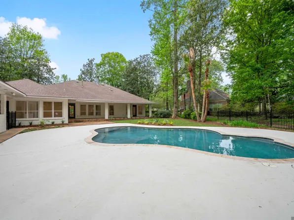 18631 Beaconwoods Dr, Baton Rouge, LA 70817