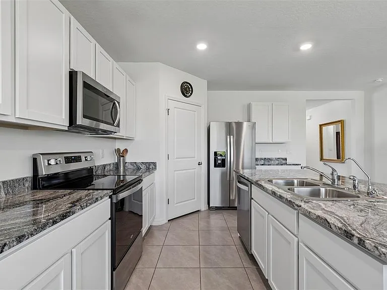 3406 Grassy Knoll Ct — Photo 15