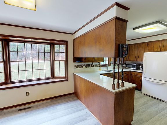 5th image of 246 Sundial Ln