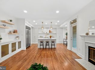 9415 Turnberry Dr, Rockville, MD 20854