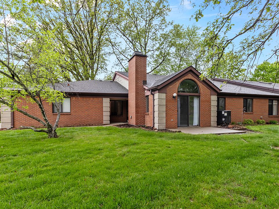 1st image of 2202 Emily Dr