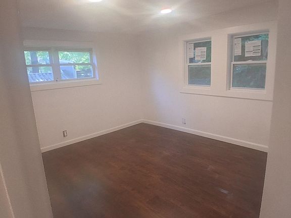 4th image of 30 Finch Street