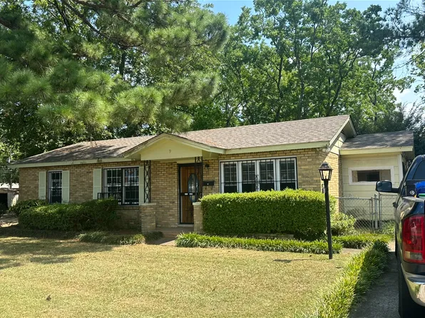 9 W Fleming Rd, Montgomery, AL 36105