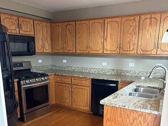 4th image of 5536 Foxwoods Dr