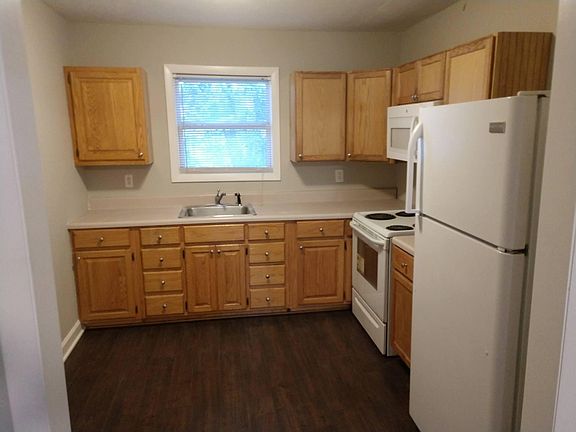 2nd image of 732 West St