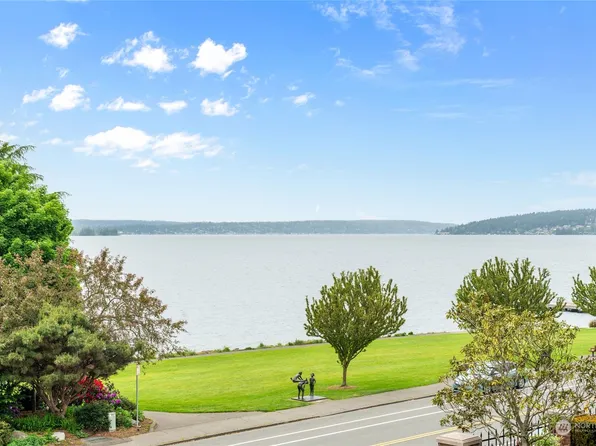 6436 Lake Washington Boulevard NE #3, Kirkland, WA 98033
