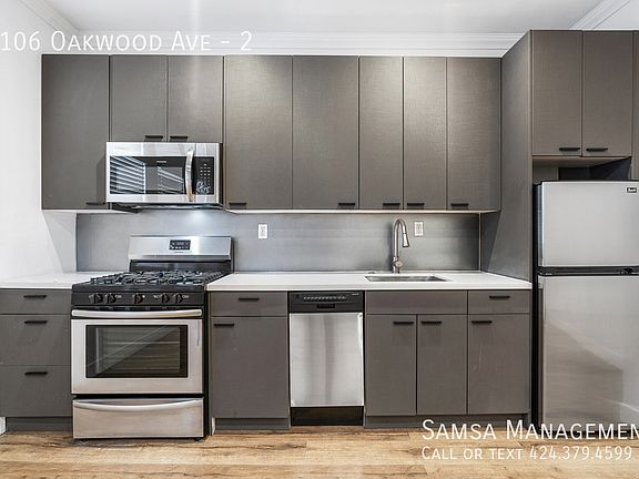 3rd image of 4106 Oakwood Ave APT 2