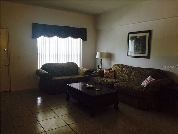 5th image of 3105 Sun Lake Ct APT B