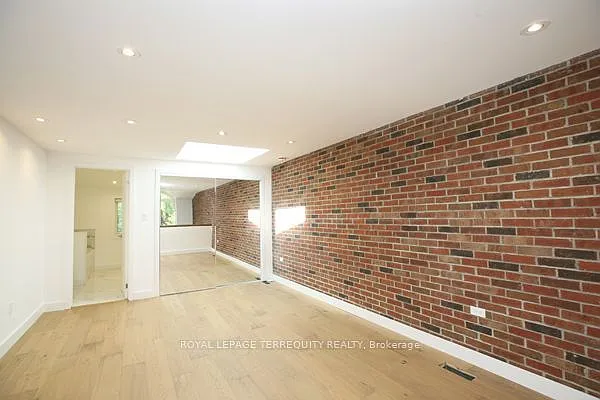 48 McGill St — Photo 26