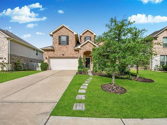 2nd image of 120 Chestnut Run Ct