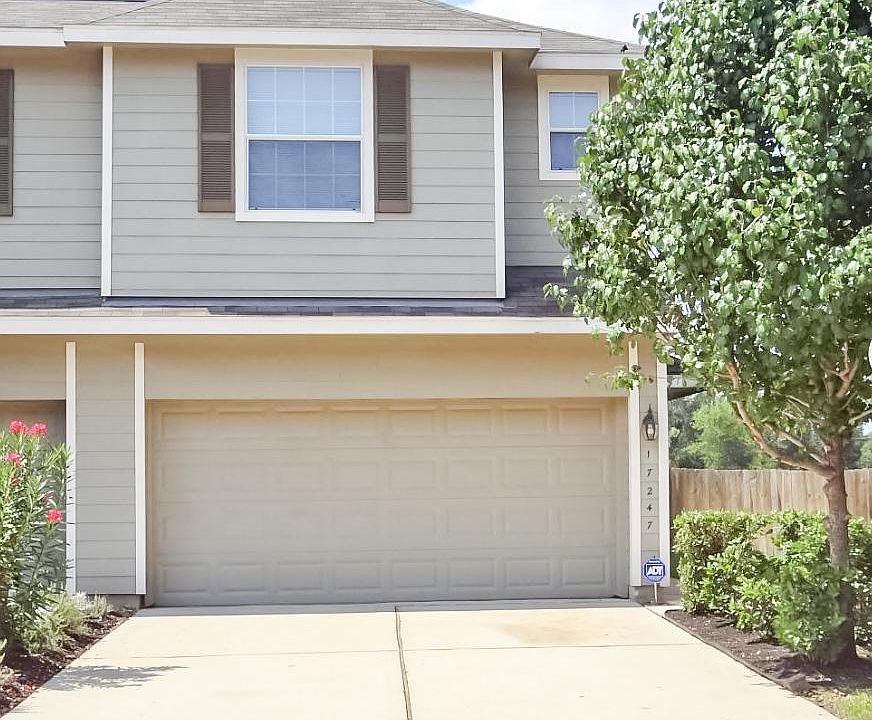 1st image of 17247 Oakwood Chase Dr