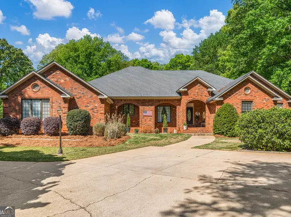 1017 Riverside Dr, Lagrange, GA 30240